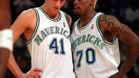 从科比到施罗德：NBA穿8号球衣的传奇与传承